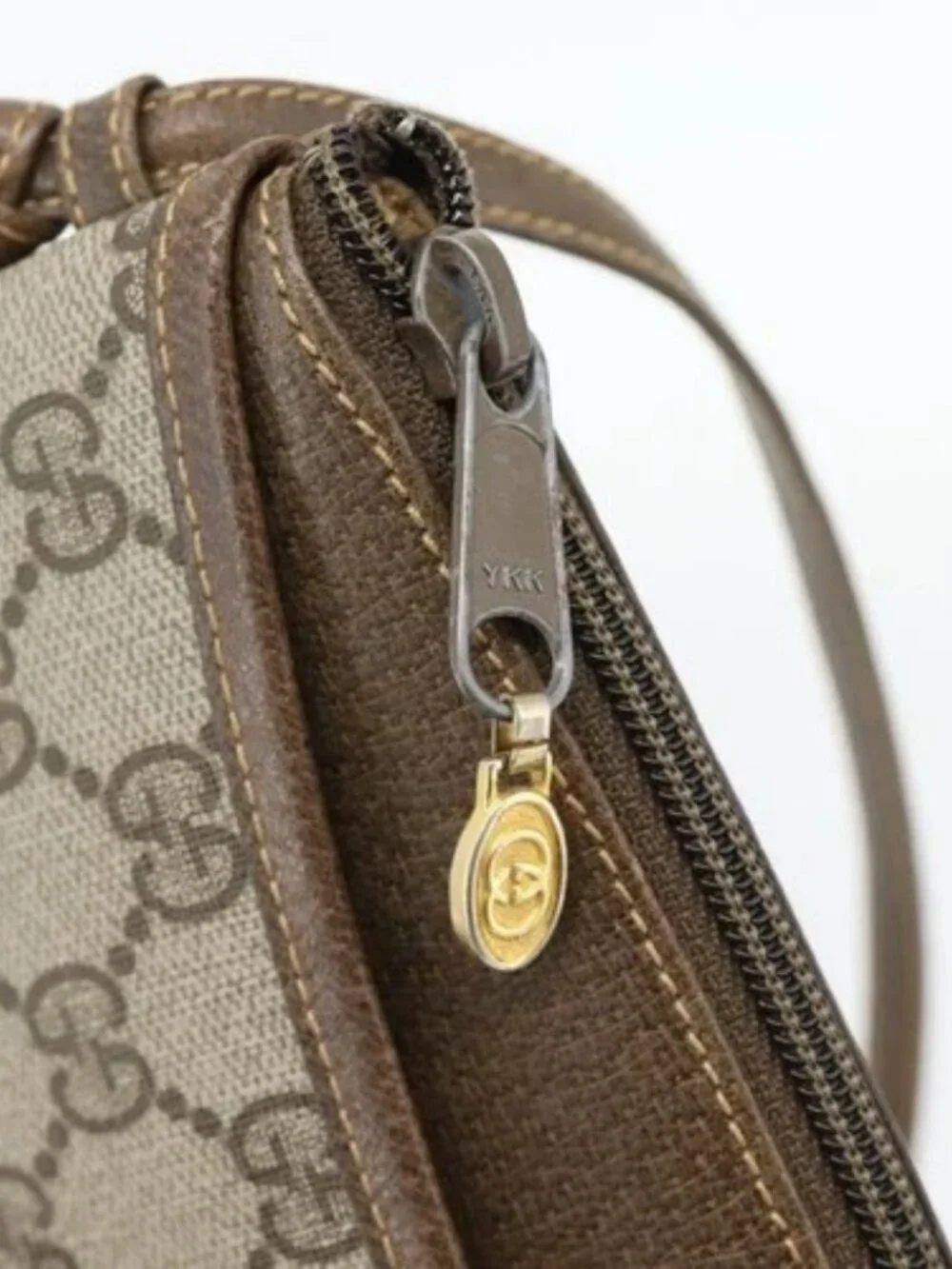 GUCCI GG Supreme Shoulder Bag PVC Beige Gold 904 02 020 Auth 181212